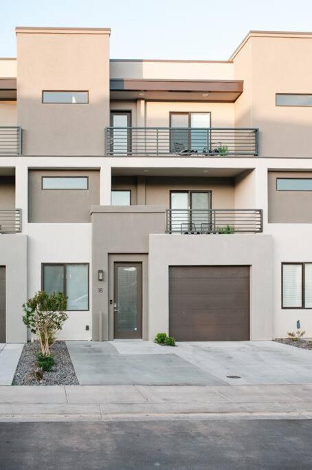 Zen Trail Retreat - New 5 Bedroom Luxury Condo St. George Exterior photo